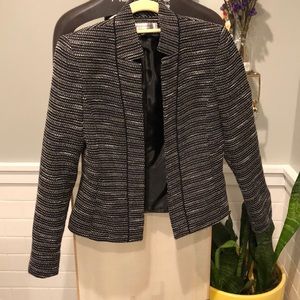 Tahari blazer